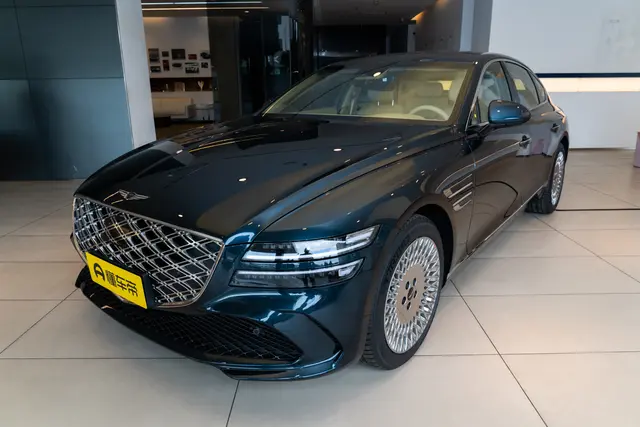 Genesis G80 2026 — купить из Китая под заказ