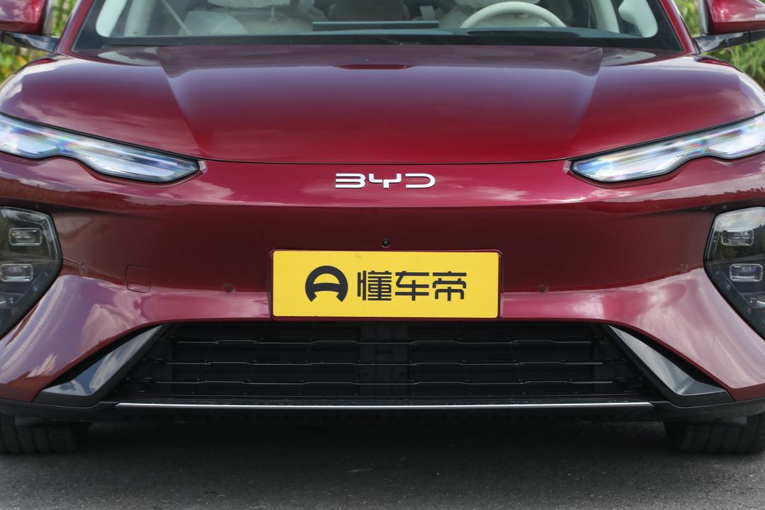 BYD Seal 08 EV 2026, фото 10