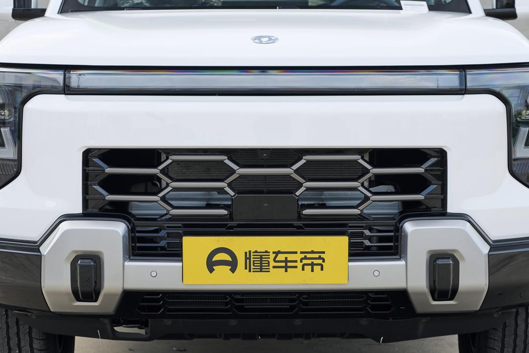 Dongfeng Zhengzhou Z9 GE PHEV 2026, фото 10