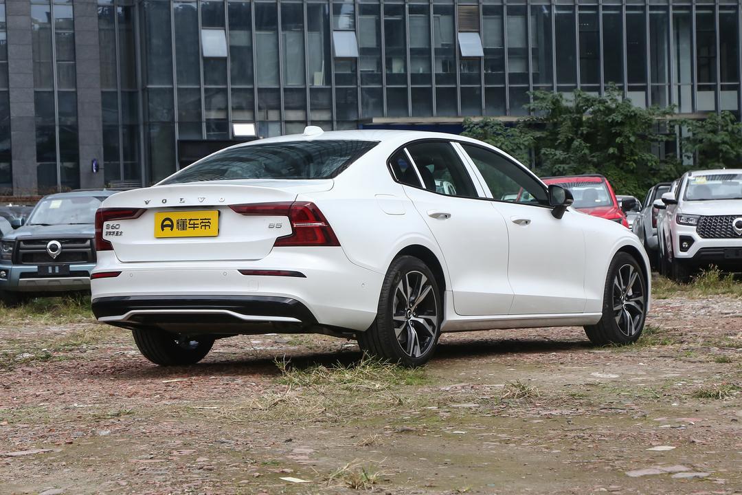 Volvo S60 2026, фото 7