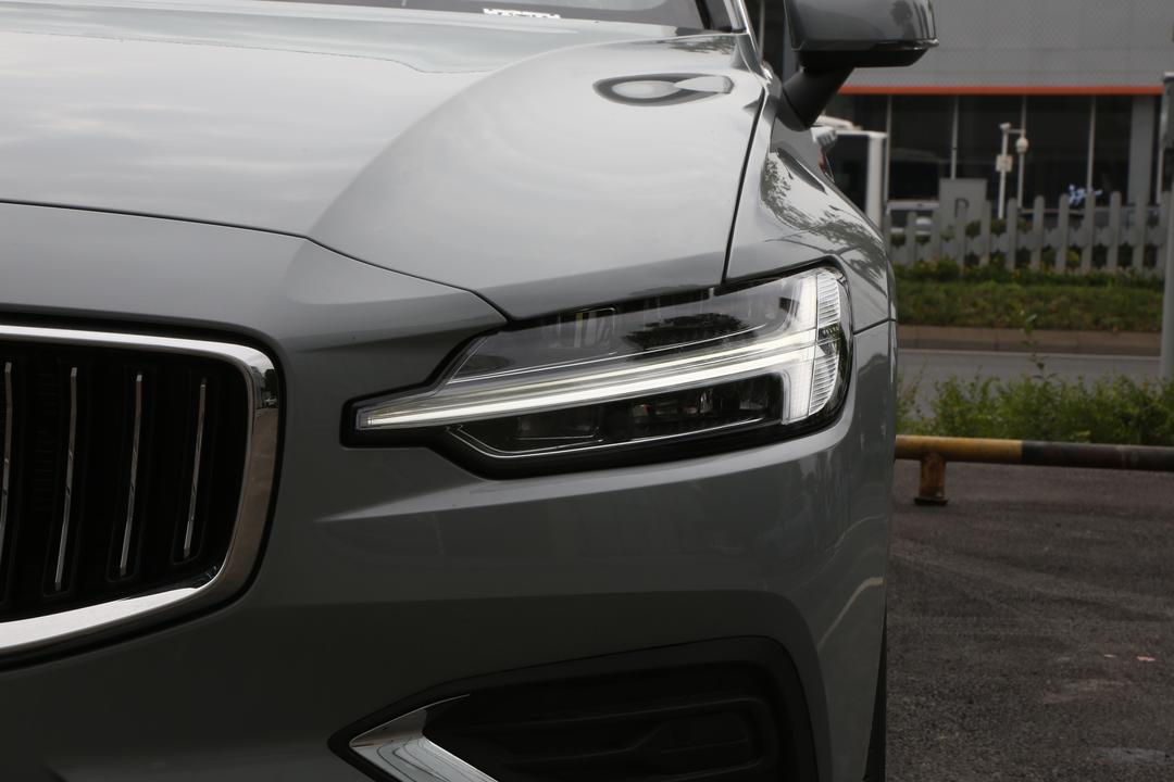 Volvo S60 2026, фото 12