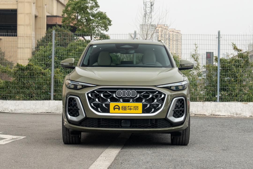 Audi Q5L 2026, фото 2