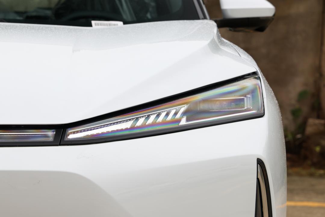 Dongfeng L7 EV 2026, фото 12