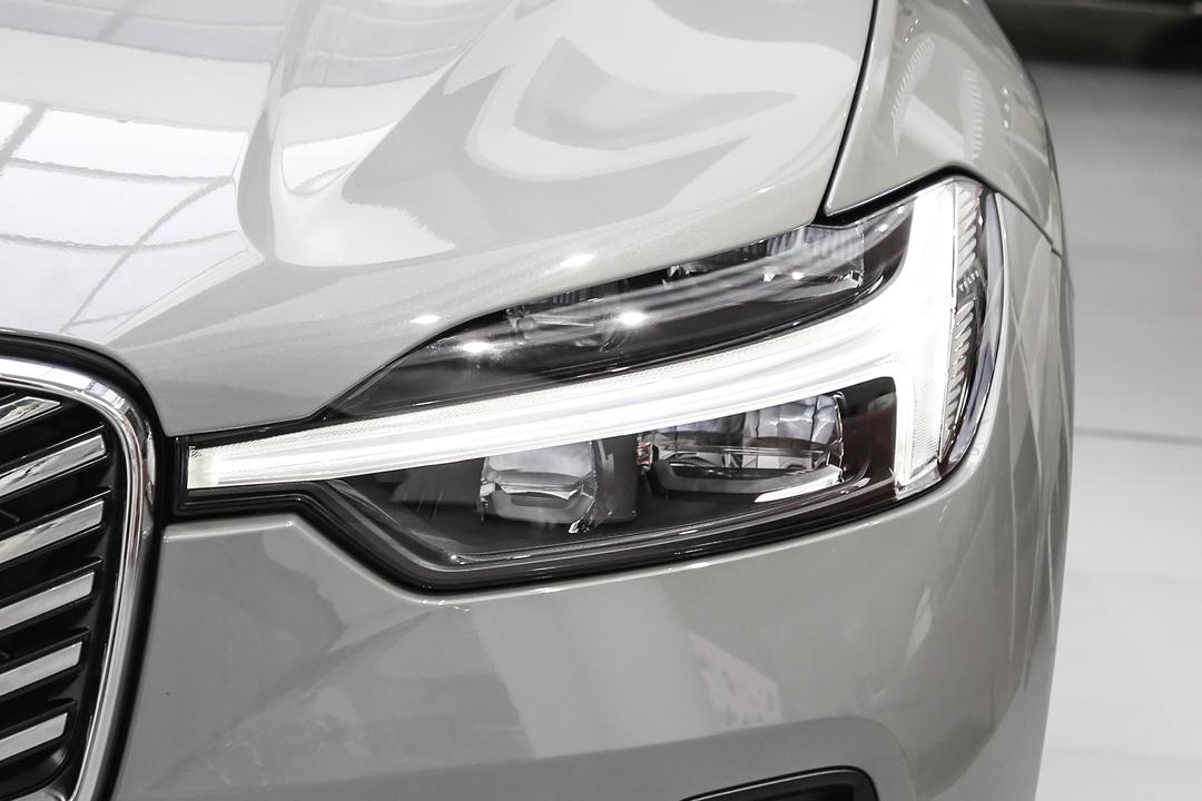 Volvo XC60 PHEV 2026, фото 12