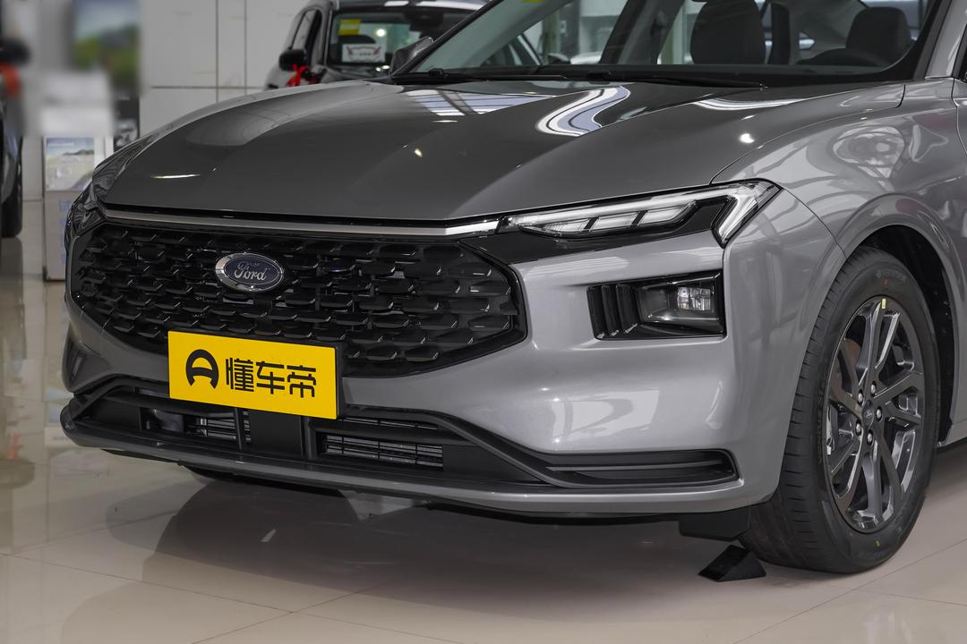 Ford Mondeo 2026, фото 9