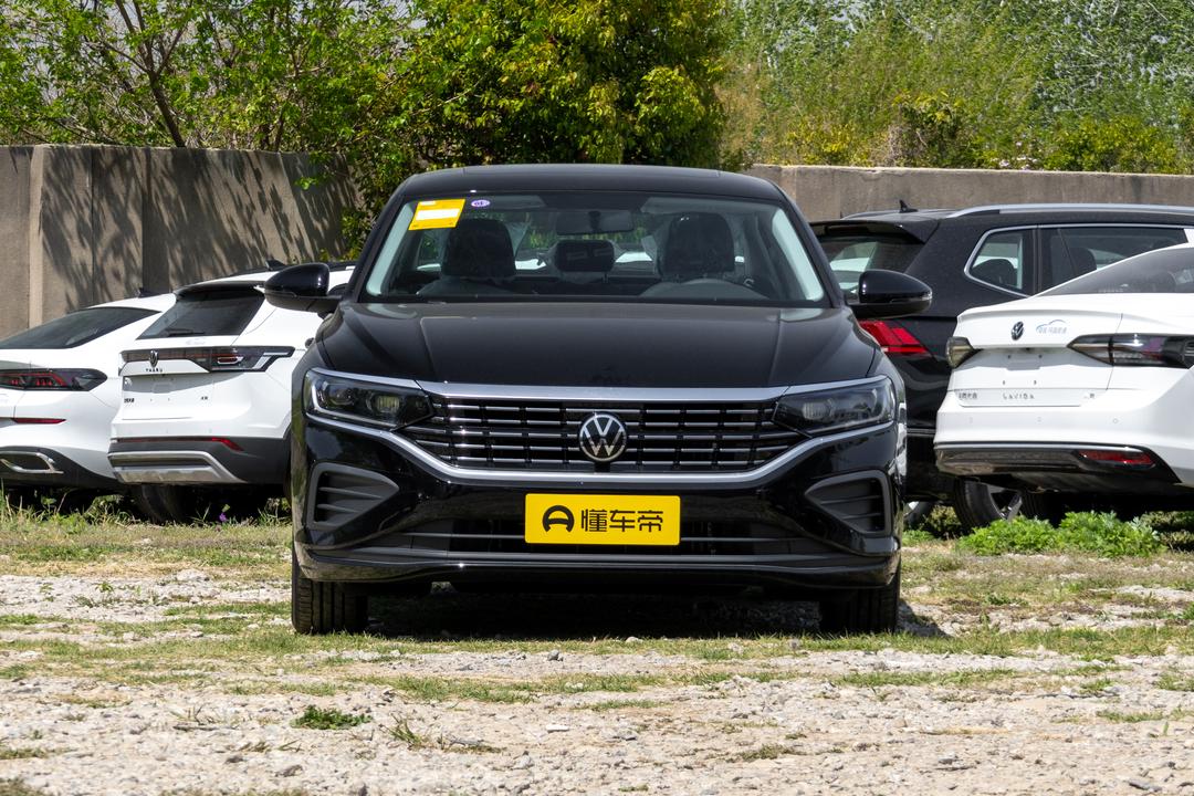 Volkswagen Passat 2026, фото 2