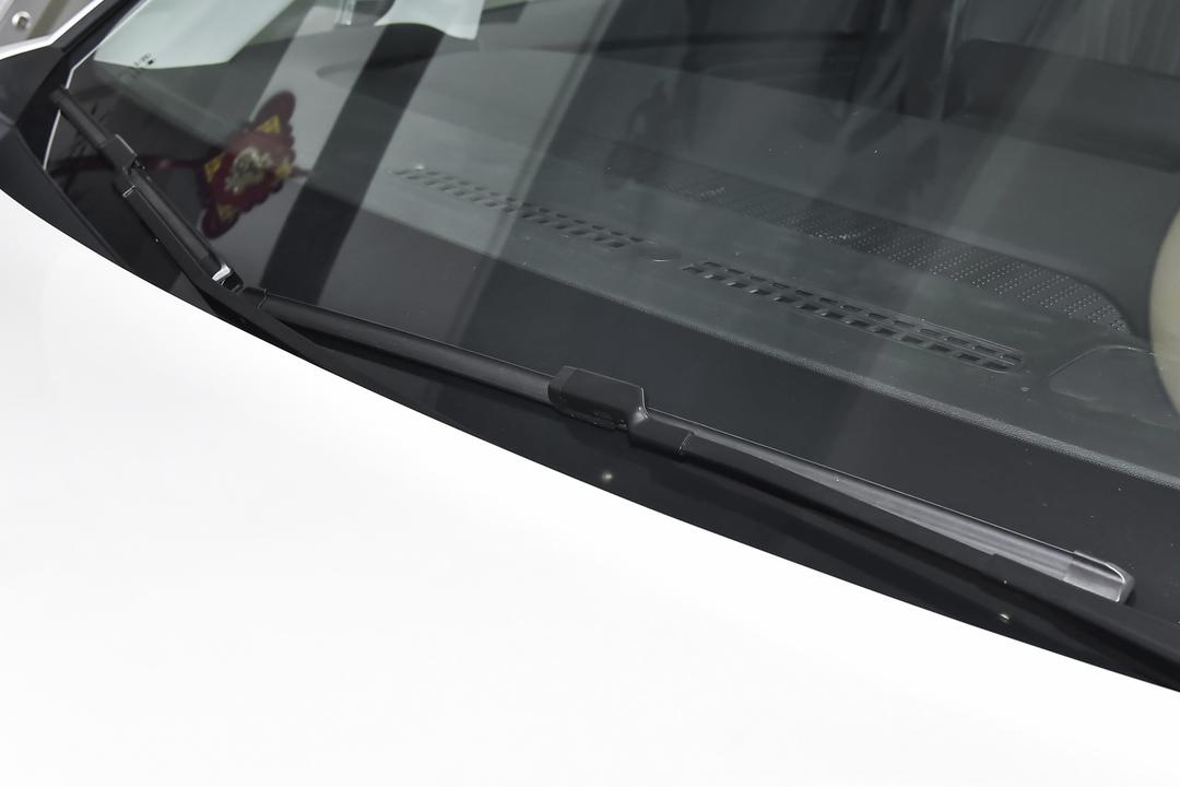 Maxus Mifa 9 EV 2026, фото 15