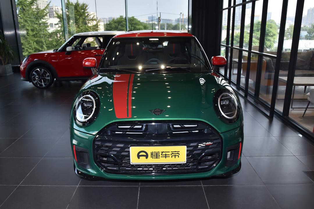 MINI JCW 2026, фото 2