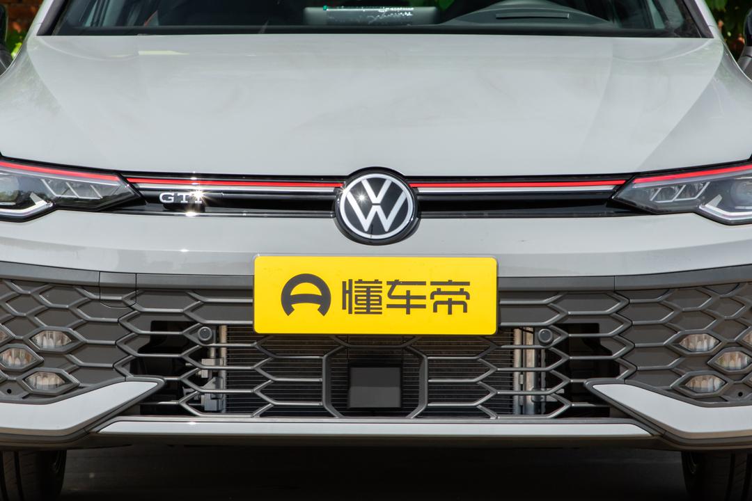 Volkswagen Golf GTI 2026, фото 10