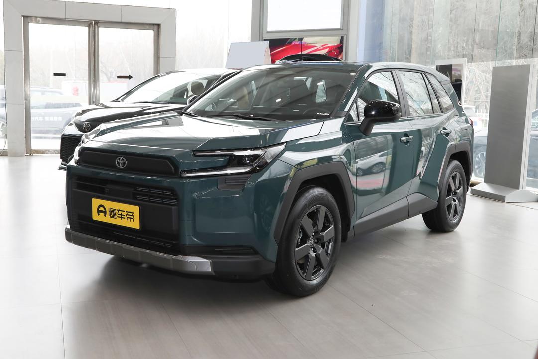 Toyota RAV4 2026, фото 1