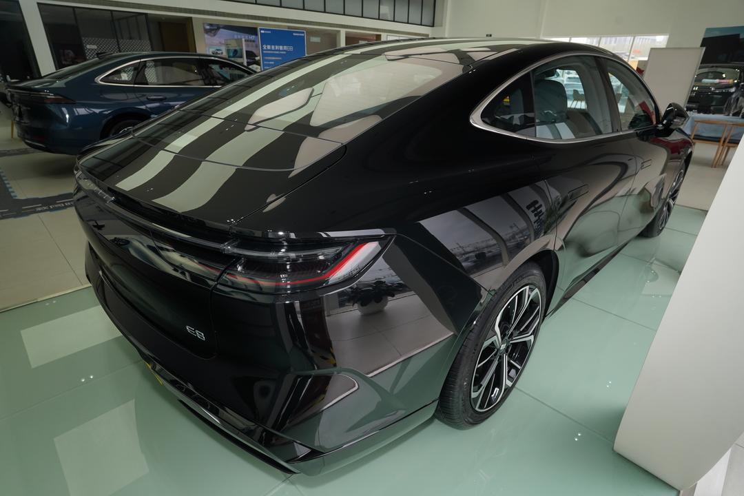 Geely Galaxy E8 2026, фото 7
