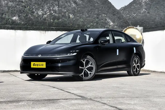 Changan Qiyuan A06 2026 — купить из Китая под заказ