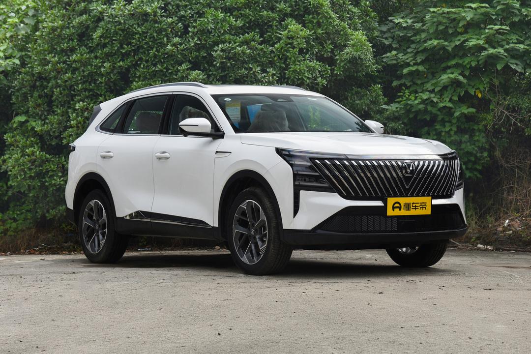 Changan CS75 PLUS 2026, фото 3