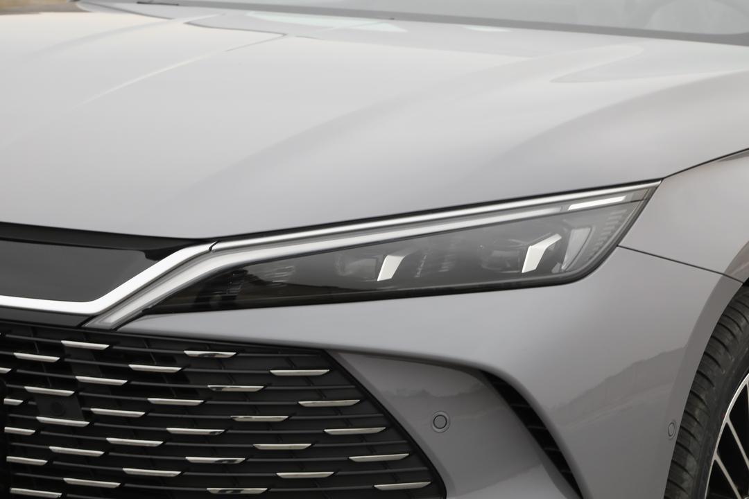 BYD Qin L DM 2026, фото 13