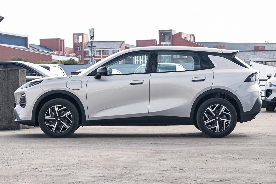 Changan Qiyuan Q05 2026, фото 4