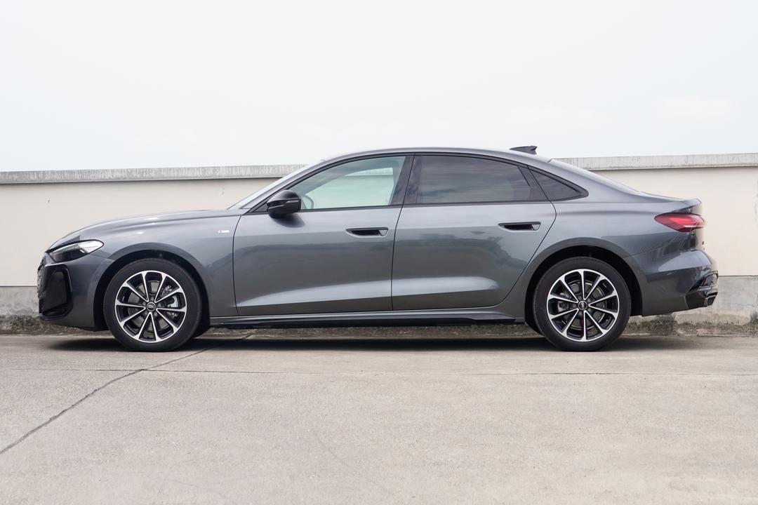 Audi A5L 2026, фото 4