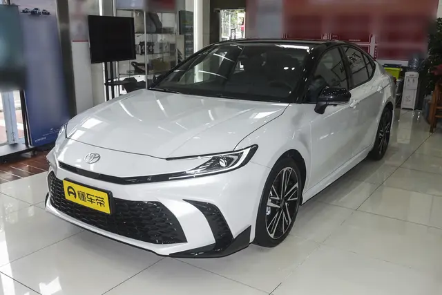 Toyota Camry 2026 — купить из Китая под заказ