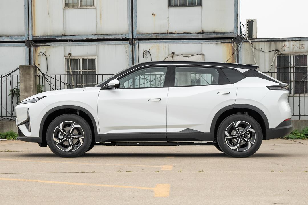 Dongfeng L7 EV 2026, фото 4