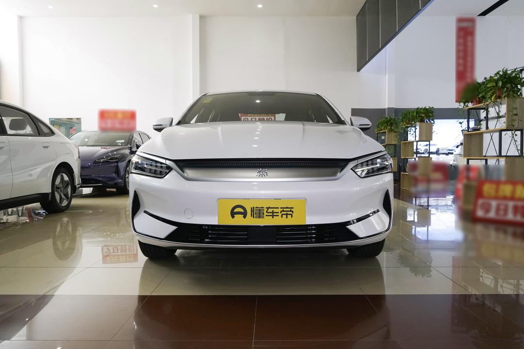 BYD Qin PLUS EV 2026, фото 2