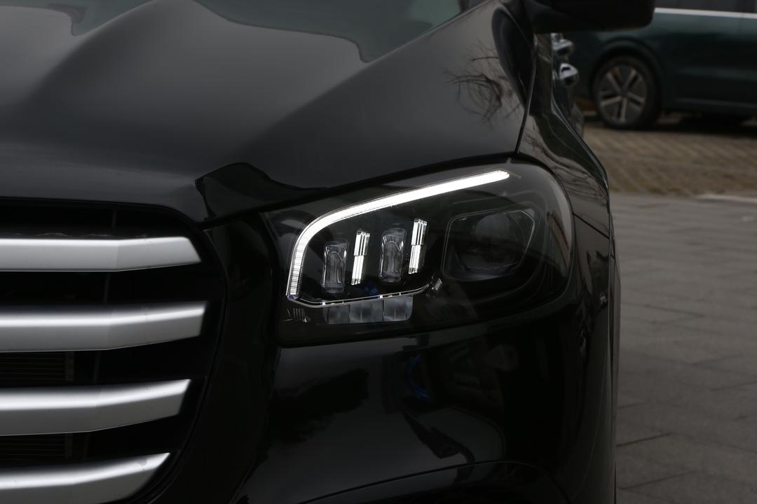 Mercedes-Benz GLS 2026, фото 12