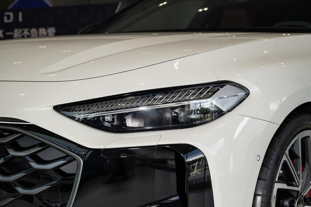 Audi A5L Sportback 2026, фото 13