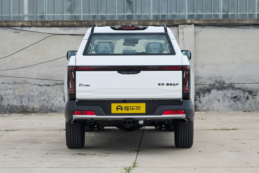 Dongfeng Zhengzhou Z9 GE PHEV 2026, фото 6