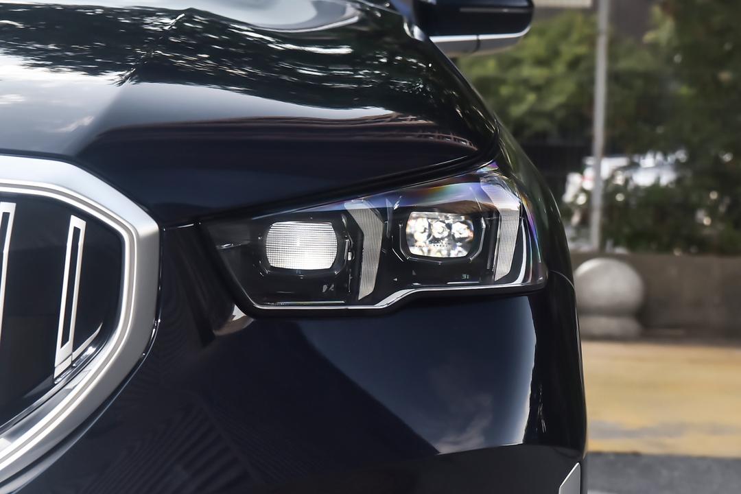 BMW 5 Series 2026, фото 11