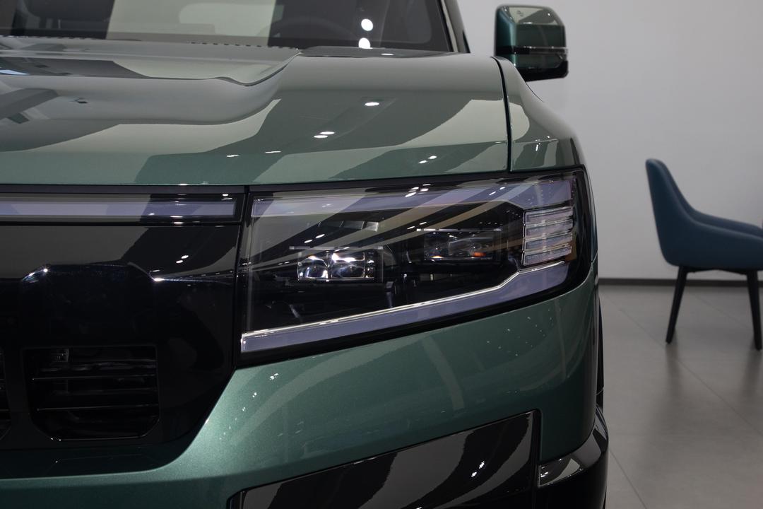 BYD Fangchengbao Leopard 8 2026, фото 10