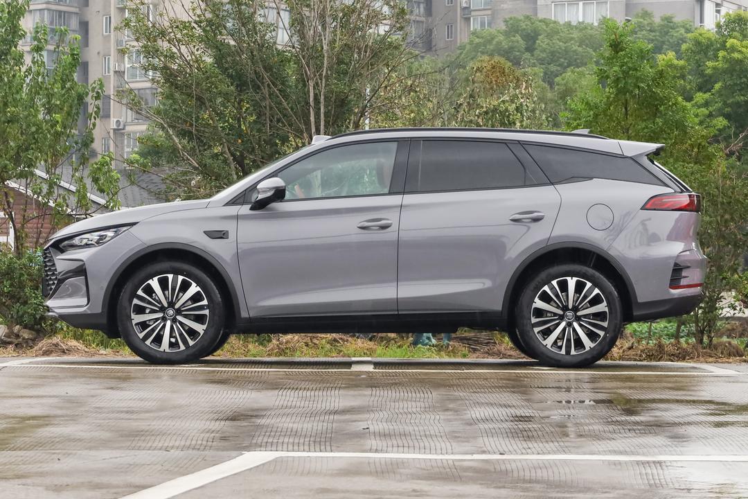 BYD Tang DM 2026, фото 4
