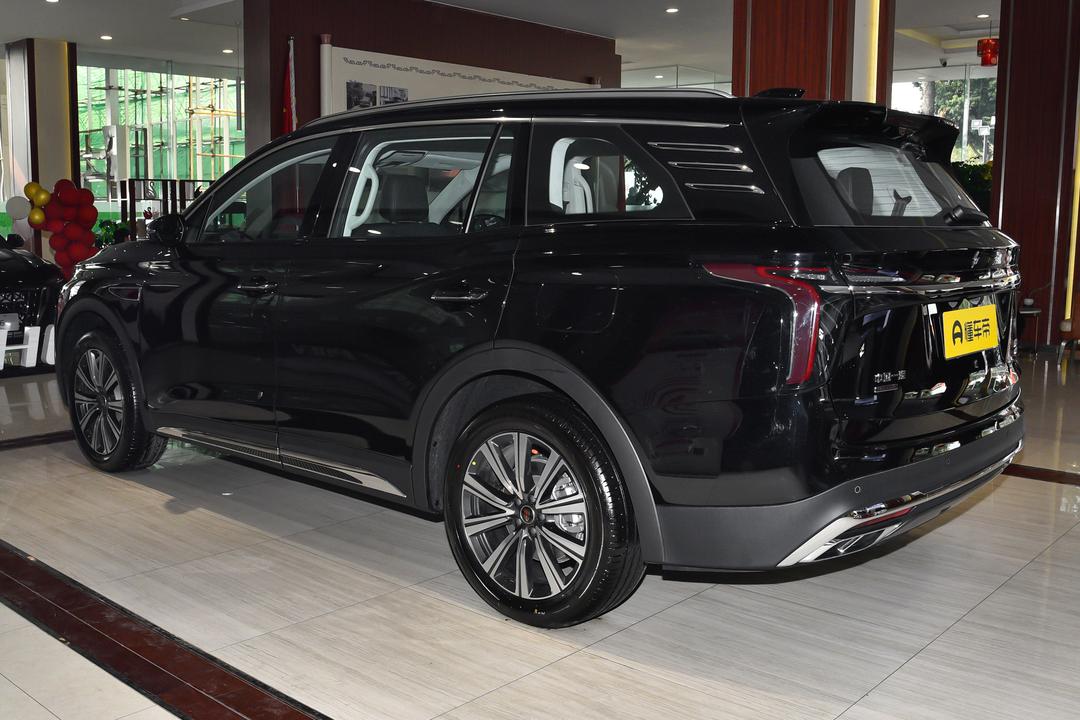 Hongqi HS7 PHEV 2026, фото 4