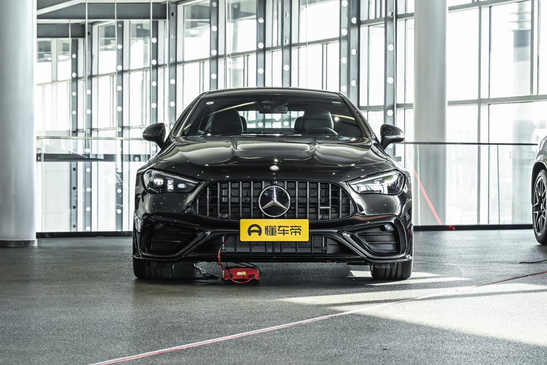 Mercedes-Benz CLE-Class AMG 2026, фото 2