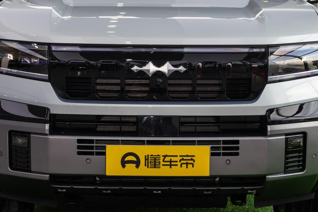 BYD Fangchengbao Leopard 8 2026, фото 10