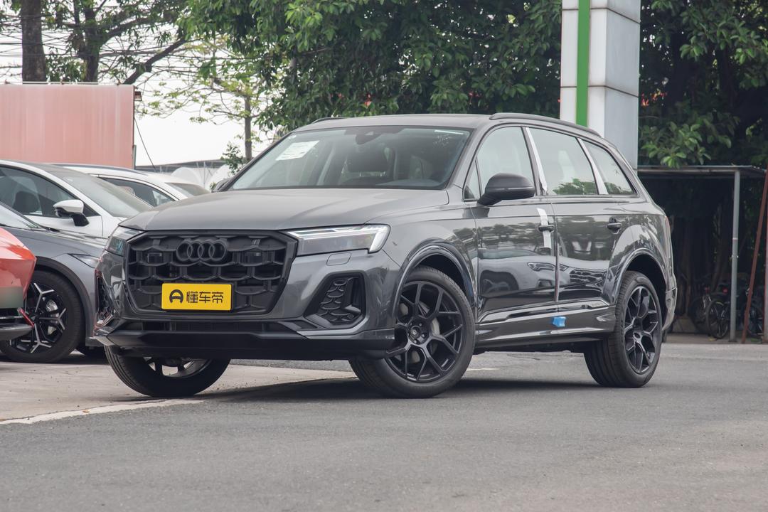 Audi Q7 2026, фото 1