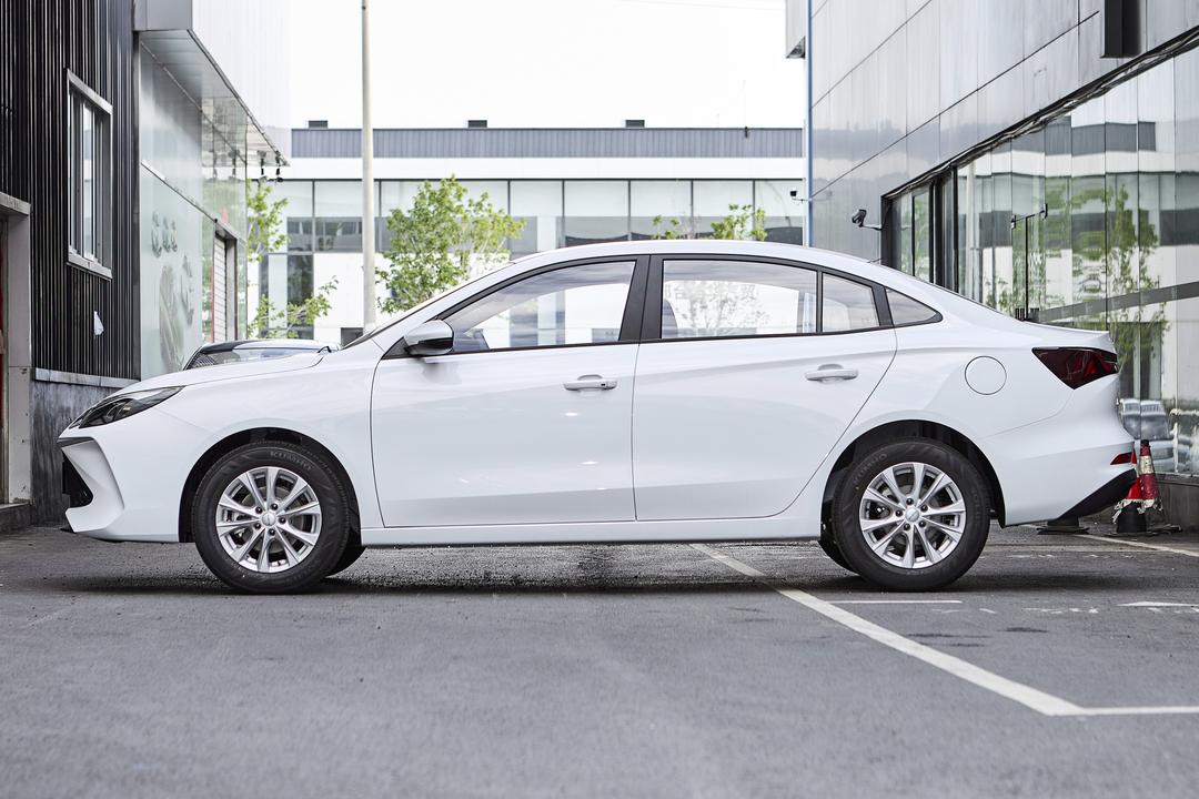 Roewe i5 2026, фото 4