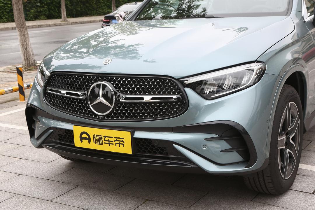 Mercedes-Benz GLC Coupe 2026, фото 9