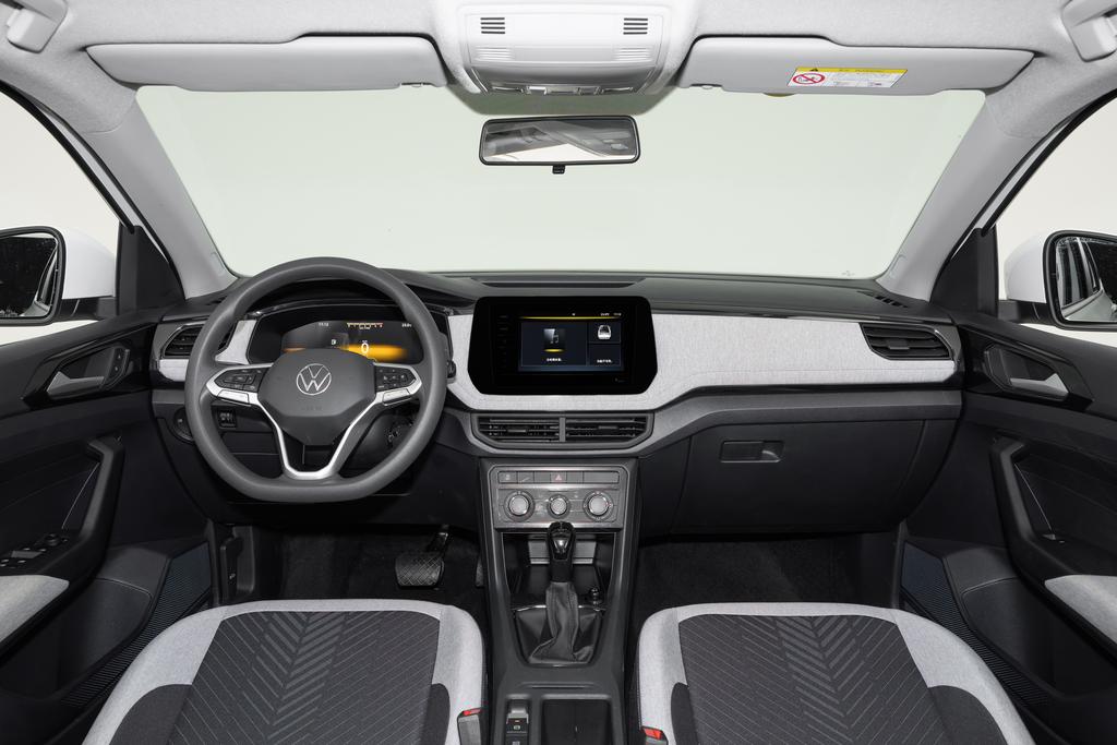 Салон Volkswagen Tharu Xr — 2026款 新锐 1.5L 锐进版