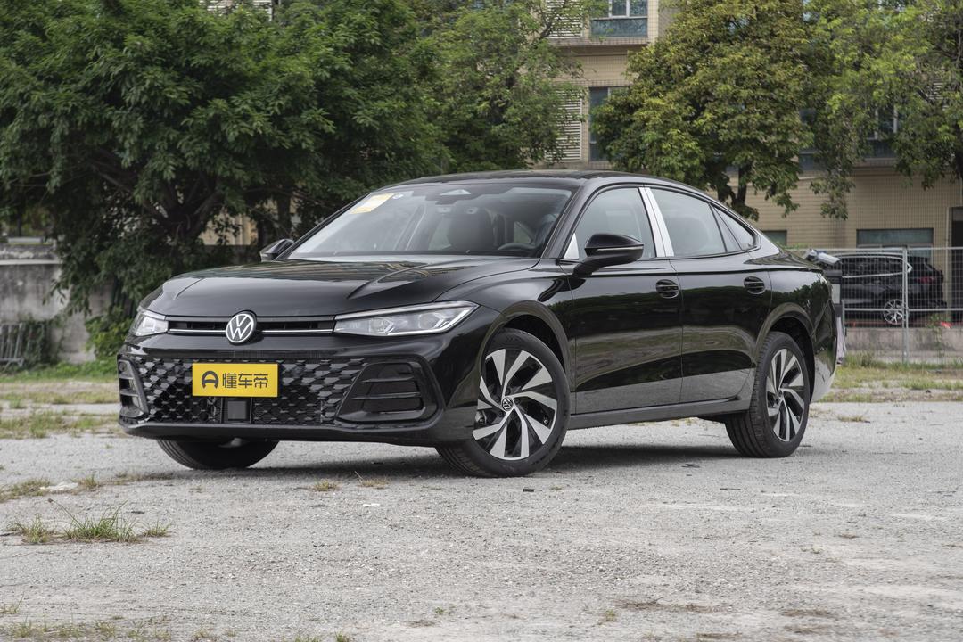Volkswagen Passat 2026, фото 1