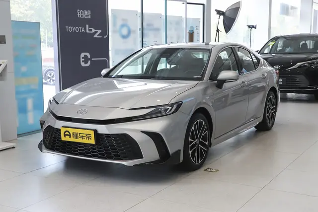 Toyota Camry 2026 — купить из Китая под заказ