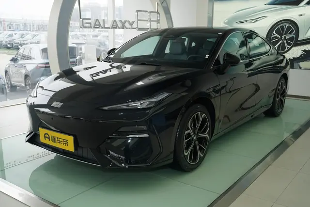 Geely Galaxy E8 2026 — купить из Китая под заказ