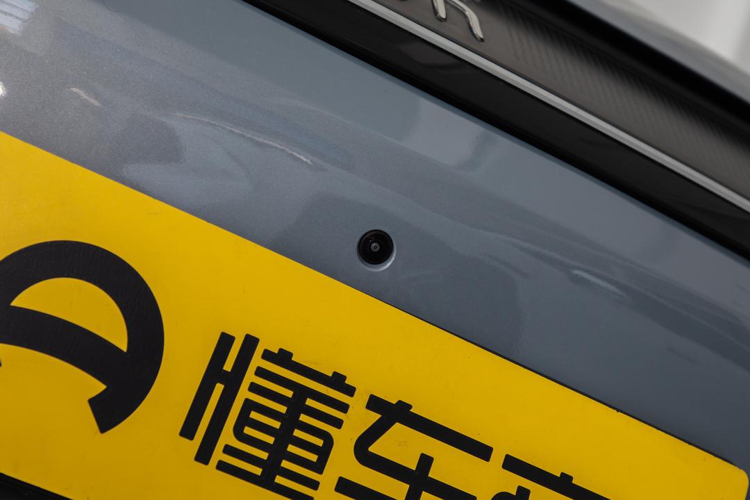 BYD Song Ultra EV 2026, фото 15