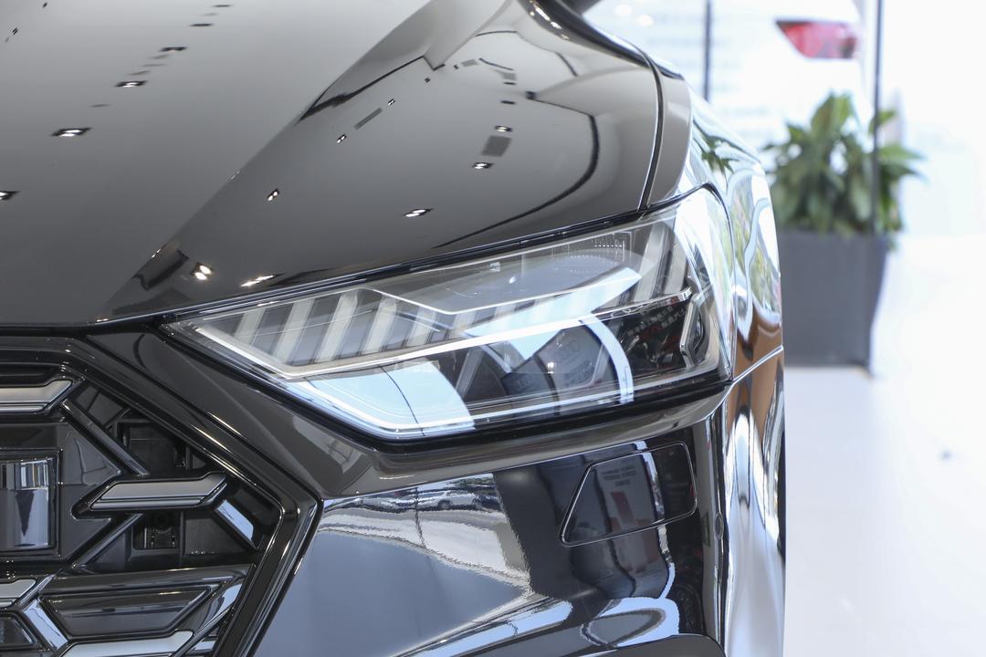 Audi A7L 2026, фото 11