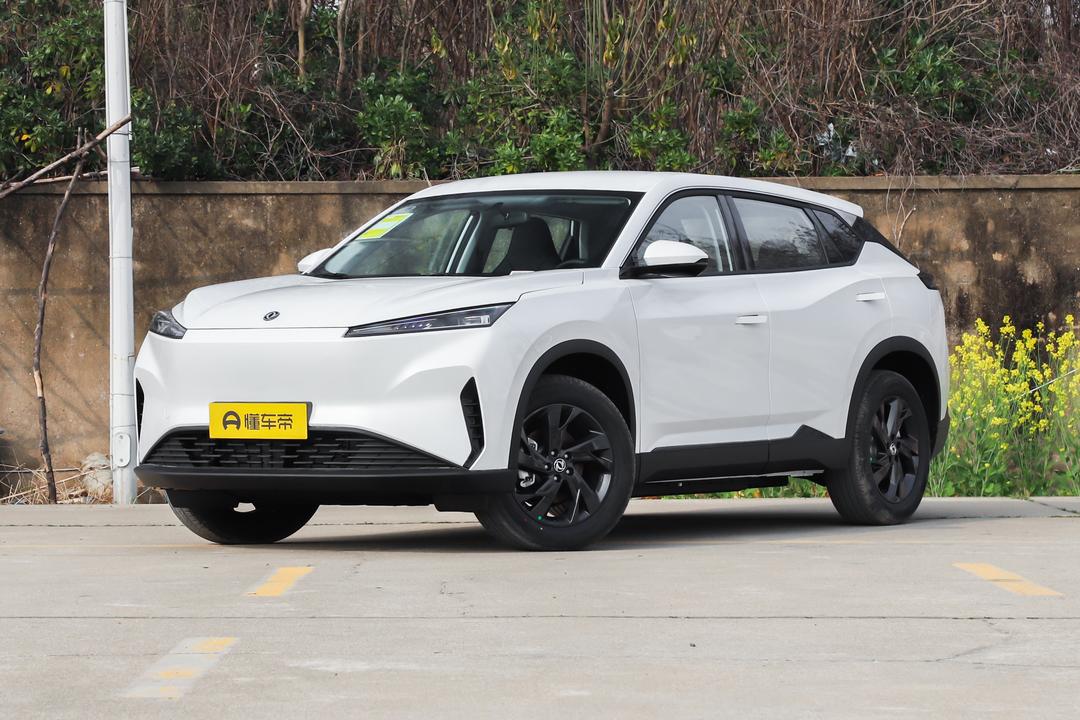 Dongfeng L7 EV 2026, фото 1
