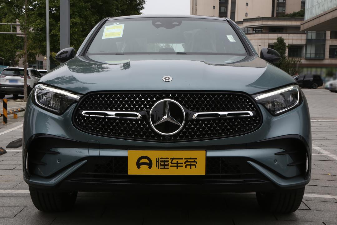 Mercedes-Benz GLC Coupe 2026, фото 12