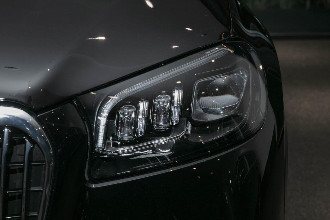 Mercedes-Benz Maybach GLS 2026, фото 10