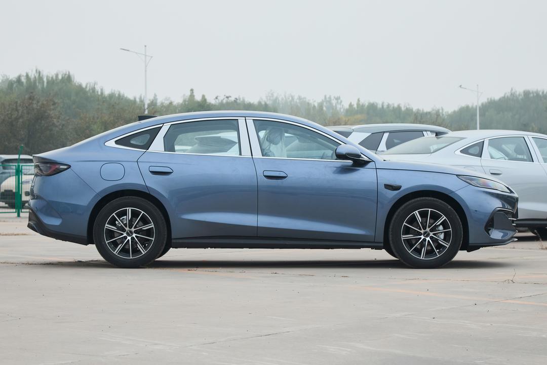 BYD Seal 06 DM 2026, фото 8