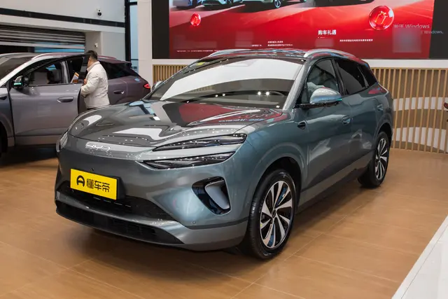 BYD Sealion 06 DM 2026 — купить из Китая под заказ