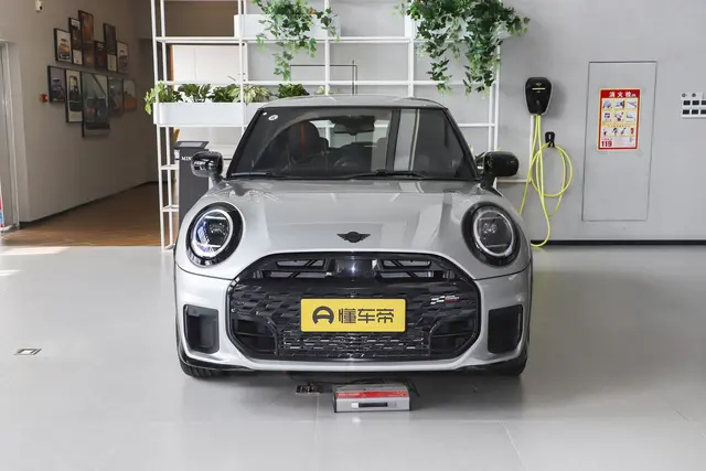 MINI MINI 2026 — купить из Китая под заказ
