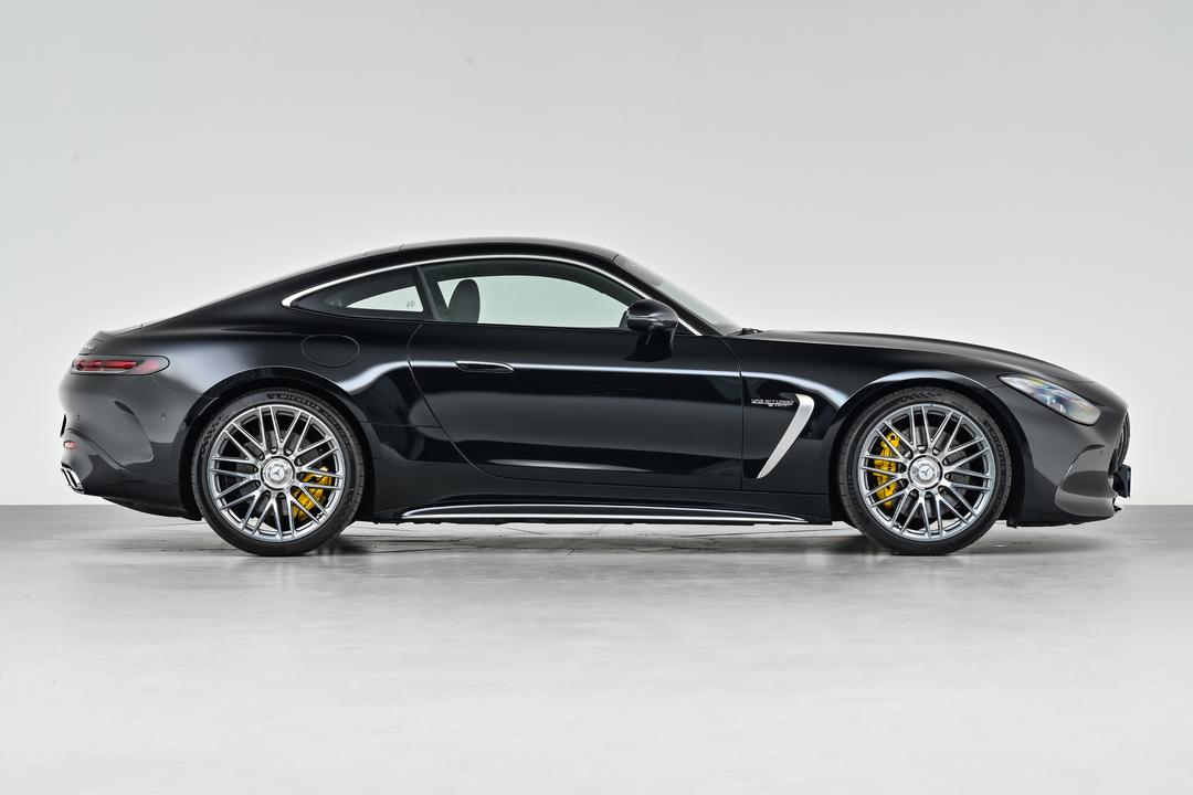 Mercedes-Benz AMG GT 2026, фото 8