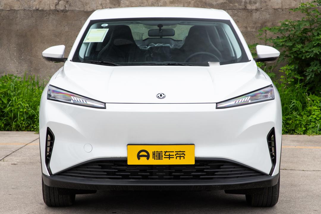 Dongfeng L7 EV 2026, фото 12