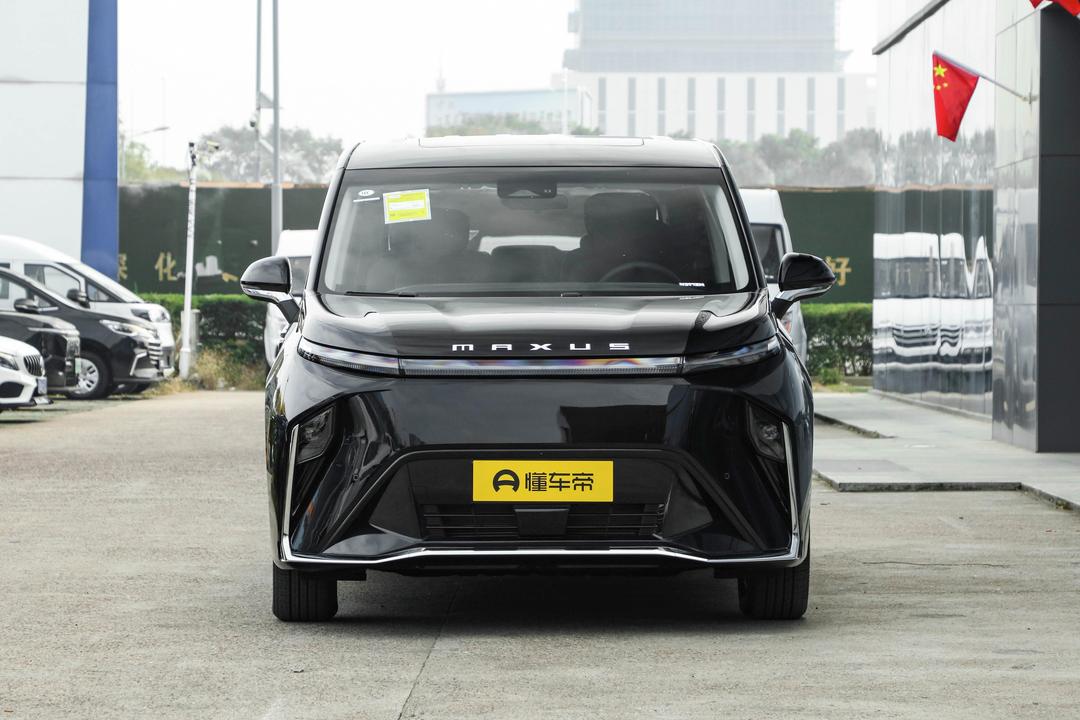 Maxus Mifa 9 EV 2026, фото 2